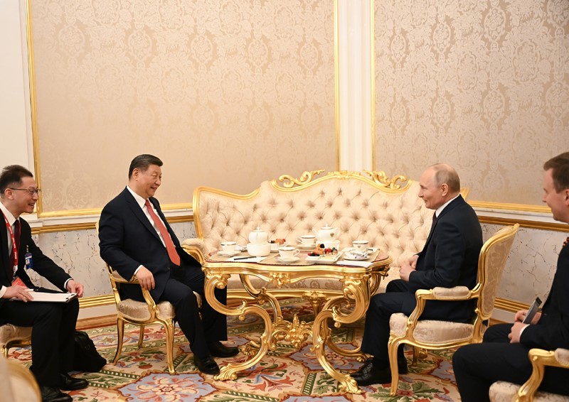 5.12002.jpg