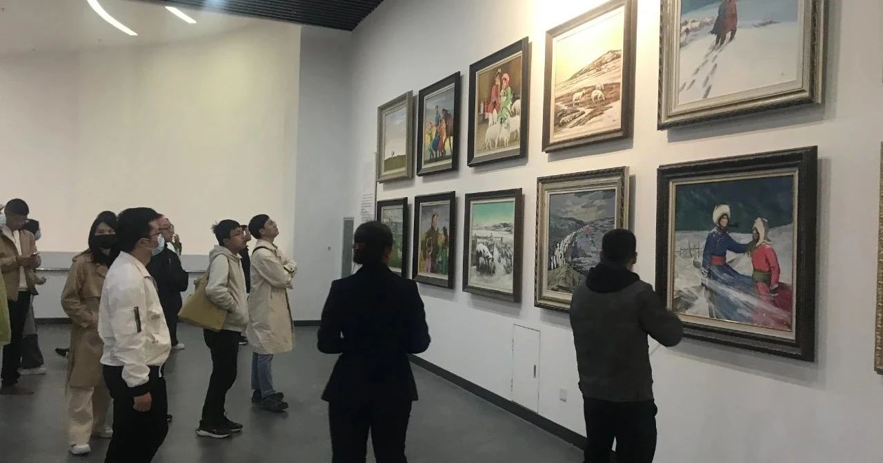 鲁迅文学院中青年作家高研班社会实践走进白云矿区33.jpg